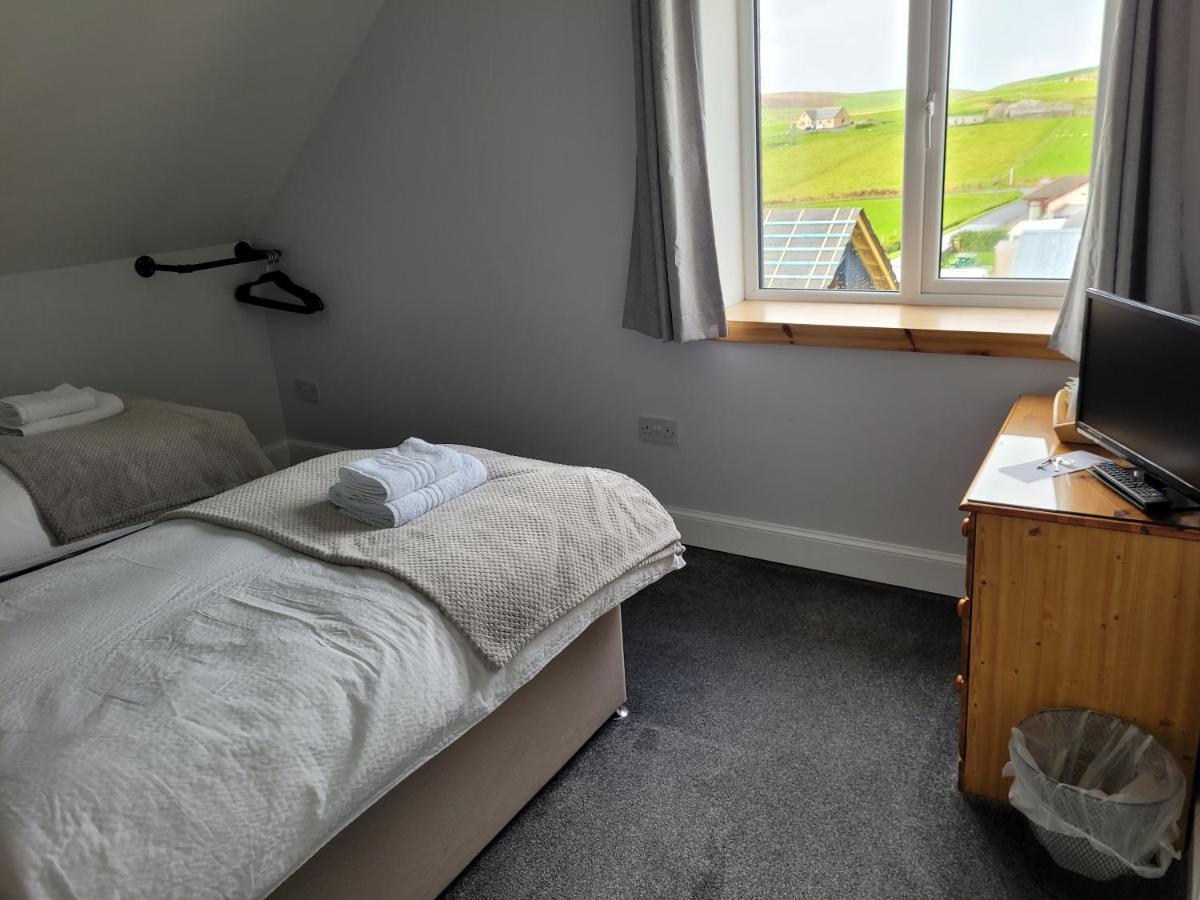 Lindisfarne Bed & Breakfast Stromness Bagian luar foto