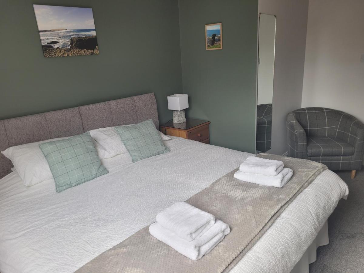 Lindisfarne Bed & Breakfast Stromness Bagian luar foto