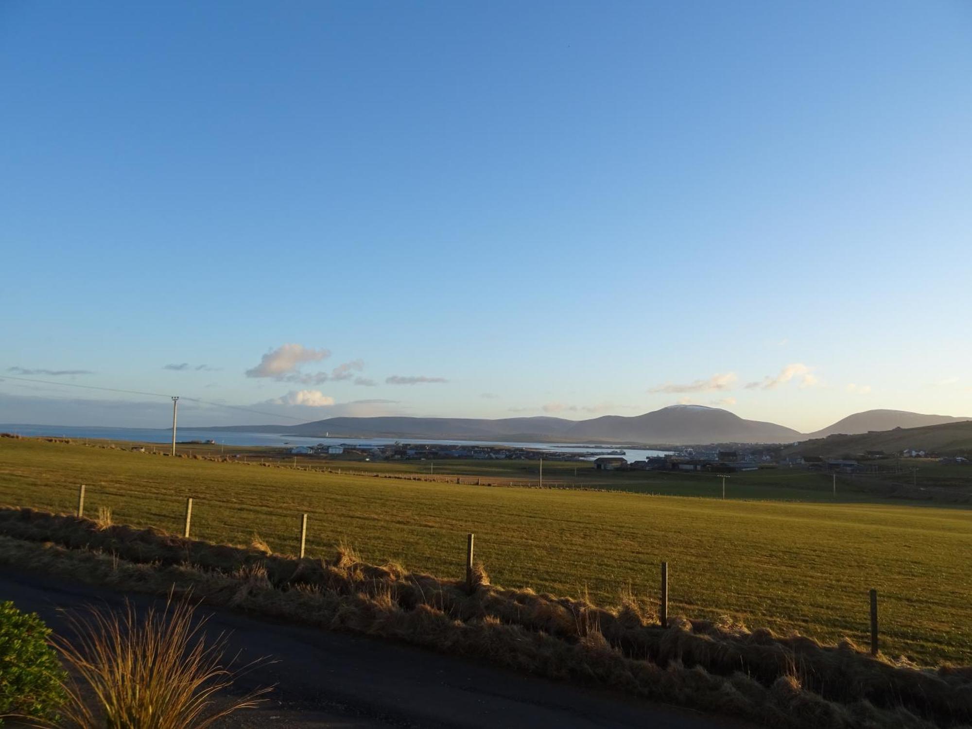 Lindisfarne Bed & Breakfast Stromness Bagian luar foto