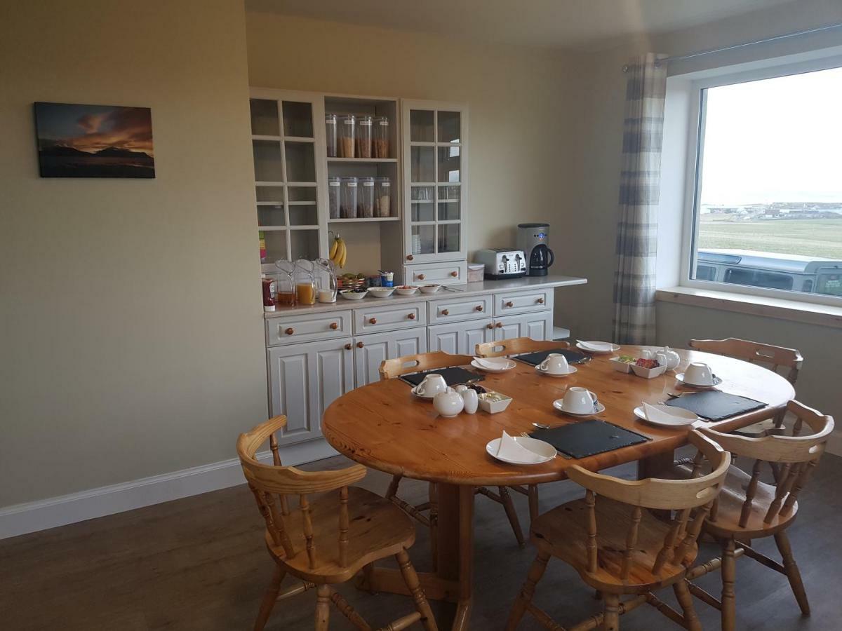 Lindisfarne Bed & Breakfast Stromness Bagian luar foto